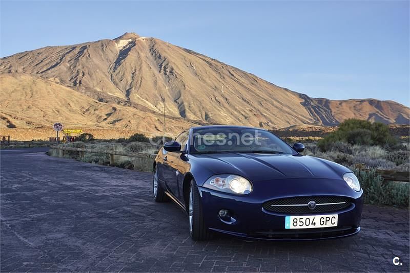 Usado Jaguar XK 298 CV (219 kW) 2009 Azul Coupe