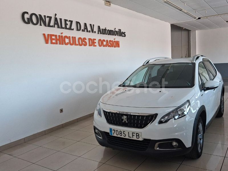 Blanco Usado 2020 Peugeot 2008 Active SUV | 12.400 € (Precio justo) - Imagen 1/4
