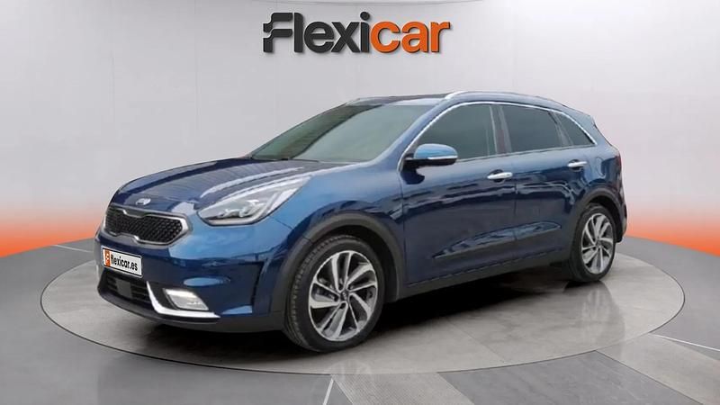 Usado Kia Niro 141 HP (103 kW) 2018 Azul SUV
