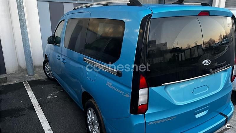 Usado Ford Grand Tourneo Connect Titanium 114 CV (83 kW) 2023 Azul Monovolumen
