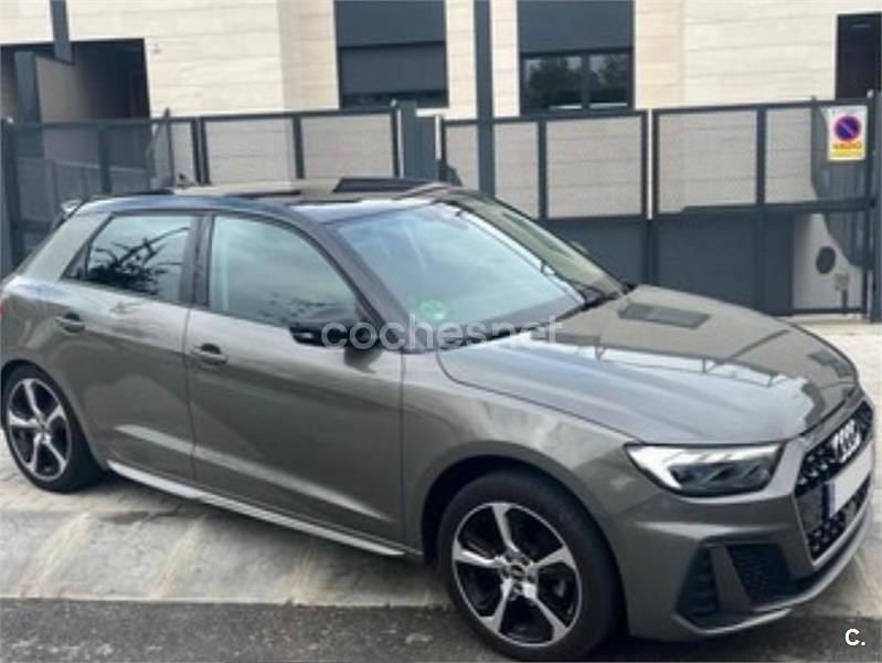 Gris / plata Usado 2021 Audi A1 Sportback S-Line Utilitario | 19.700 € (Precio justo) - Imagen 1/3