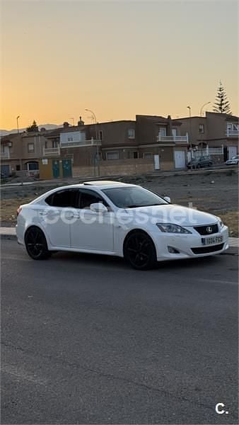 Blanco Usado 2007 Lexus IS250 President Line Berlina | 9500 € (Precio justo) - Imagen 1/4