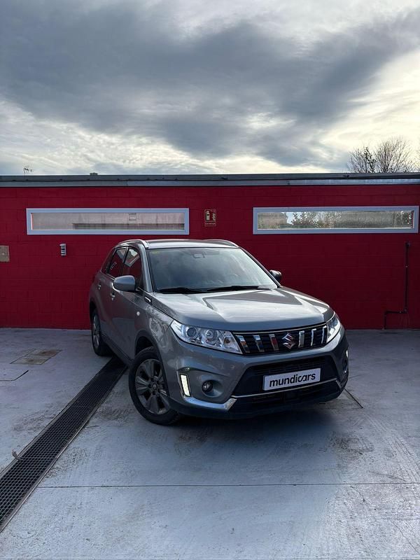 Usado Suzuki Vitara 111 CV (81 kW) 2019 Gris SUV