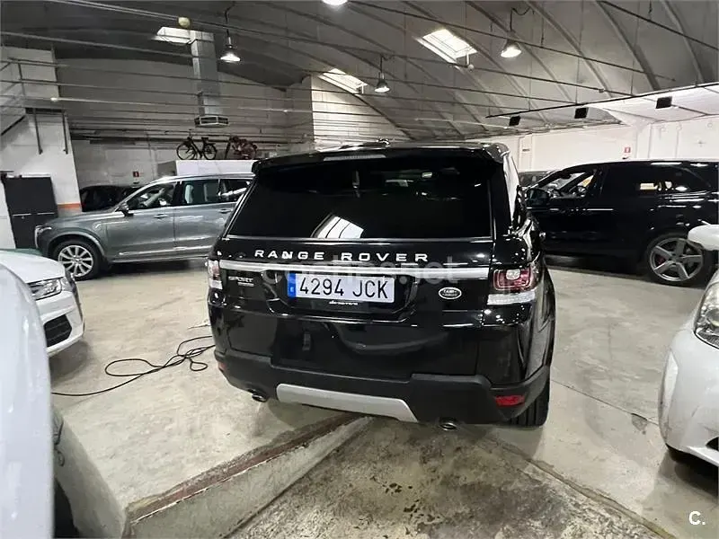 Usado Land Rover Range Rover HSE Dynamic 339 CV (249 kW) 2015 Negro SUV
