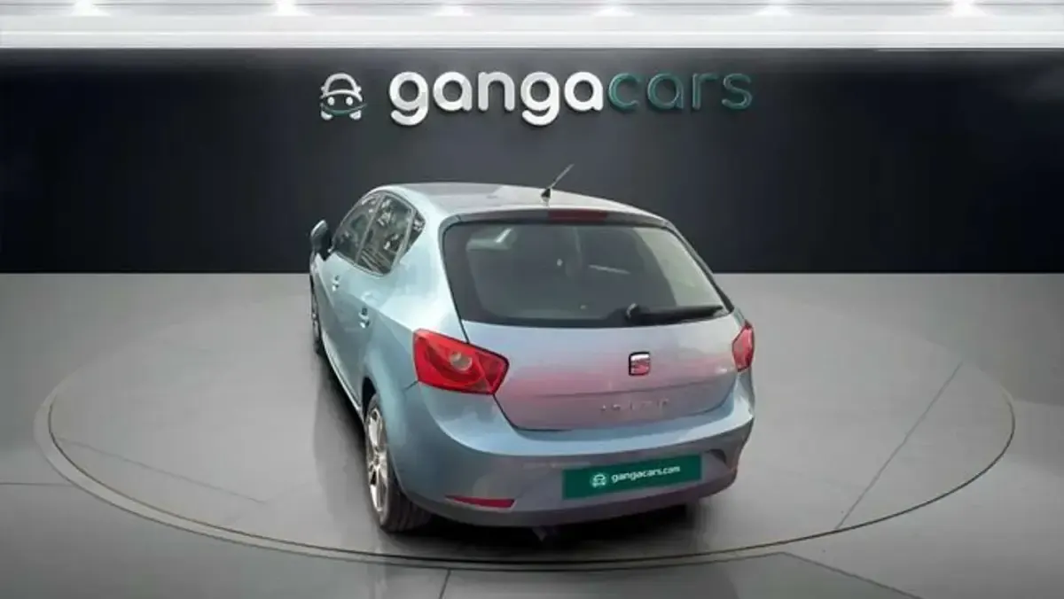 Usado Seat Ibiza Sport 101 CV (74 kW) 2009 Azul Utilitario