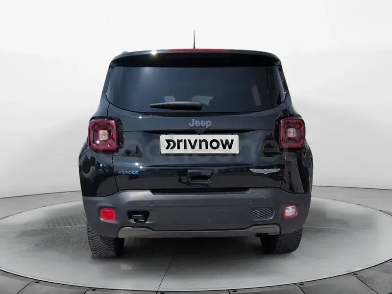 Usado Jeep Renegade Trailhawk 240 CV (176 kW) 2021 Negro SUV