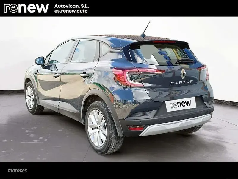 Usado Renault Captur Evolution 140 CV (102 kW) 2022 Azul SUV
