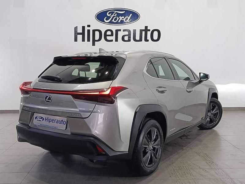 Usado Lexus UX 250h Business Edition 184 CV (135 kW) 2021 Gris SUV