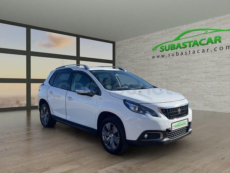 Usado Peugeot 2008 Style 100 CV (73 kW) 2018 Blanco SUV