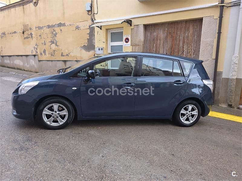 Usado Toyota Verso Advance 126 CV (92 kW) 2010 Azul Monovolumen