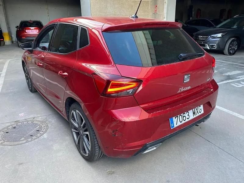 Usado Seat Ibiza FR 115 CV (84 kW) 2024 Rojo Utilitario