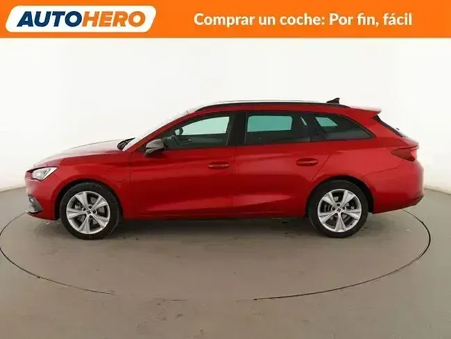 Usado Seat Leon FR 204 CV (150 kW) 2023 Rojo Familiar