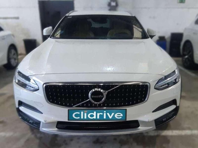 Usado Volvo V90 CC 241 CV (177 kW) 2020 Blanco Familiar
