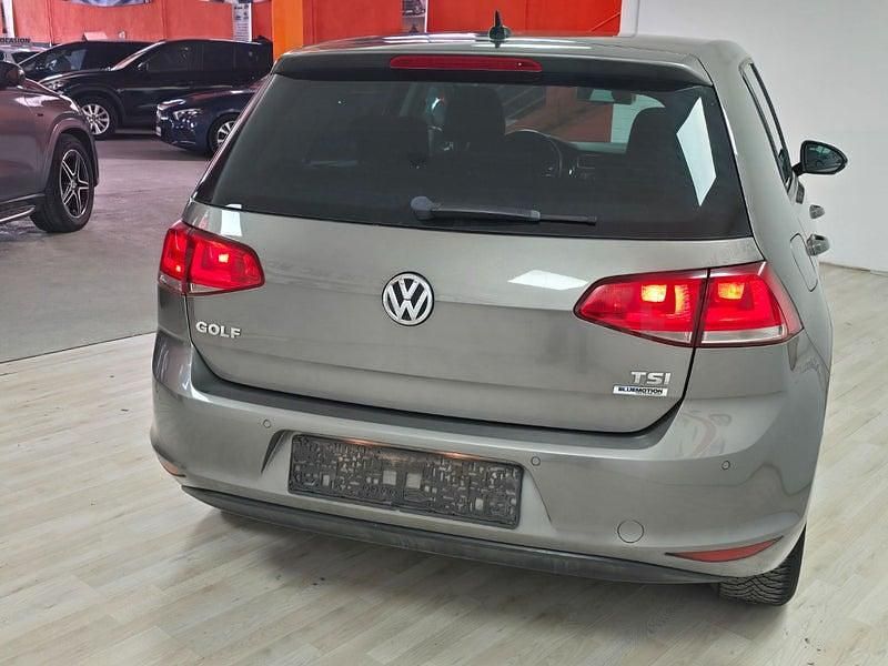 Usado VW Golf VII Edition 105 CV (77 kW) 2015 Gris / plata Berlina