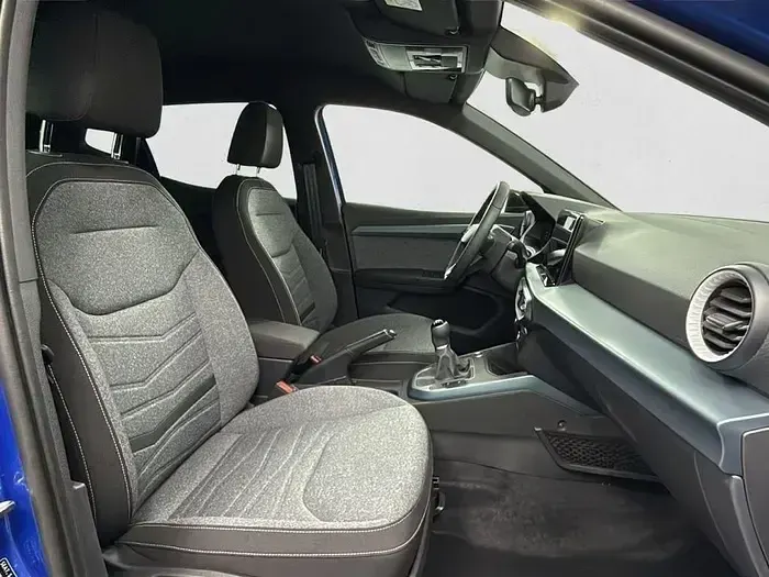 Usado Seat Arona Style 116 CV (85 kW) 2025 Azul SUV