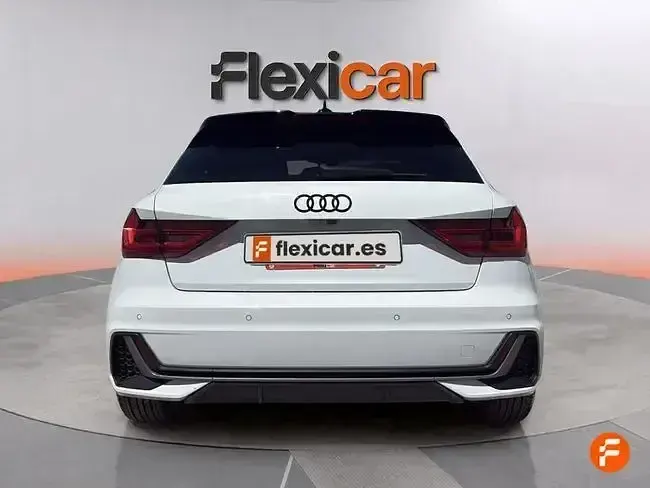Usado Audi A1 116 CV (85 kW) 2021 Blanco SUV