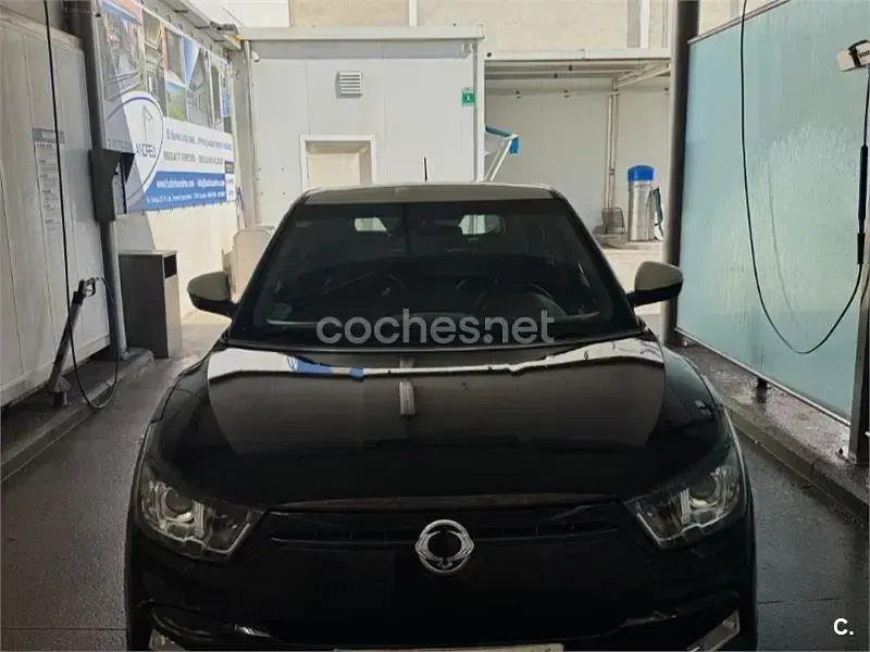 Usado SsangYong Tivoli Limited 115 CV (84 kW) 2018 Negro SUV