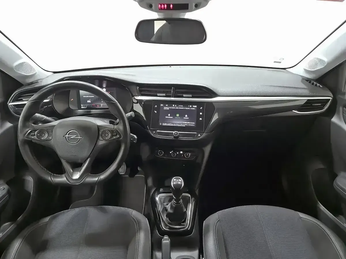 Usado Opel Corsa GS Line 101 CV (74 kW) 2021 Negro Utilitario