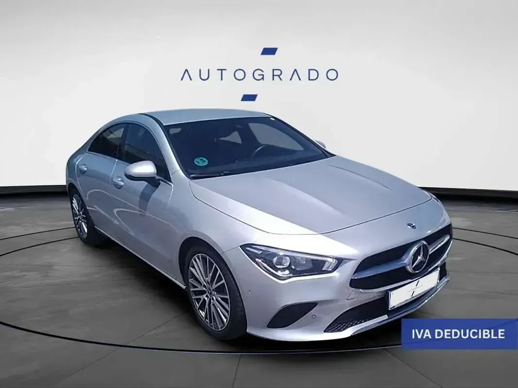 Usado Mercedes CLA220 190 CV (139 kW) 2021 Gris Coupe