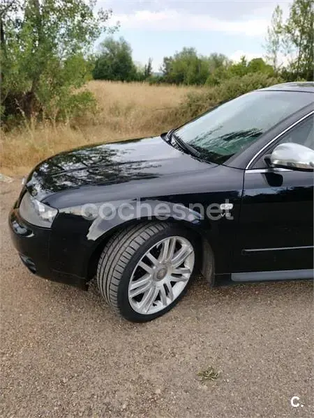 Usado Audi S4 344 CV (253 kW) 2003 Negro Familiar