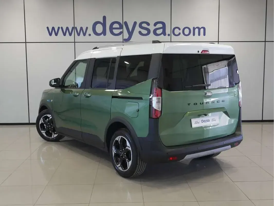 Nuevo Ford Tourneo Active 125 CV (91 kW) 2026 Verde Van