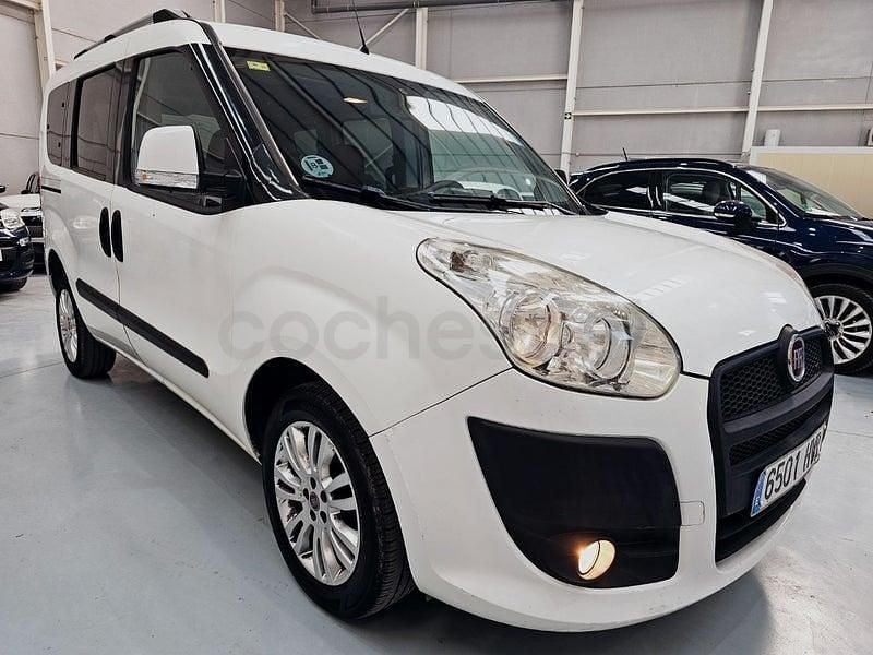 Usado Fiat Doblò Dynamic 90 CV (66 kW) 2014 Blanco Monovolumen
