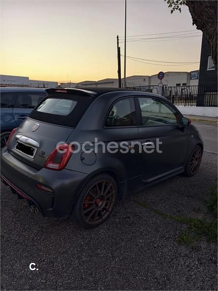 Usado Abarth 500C 140 CV (102 kW) 2012 Gris / plata Descapotable