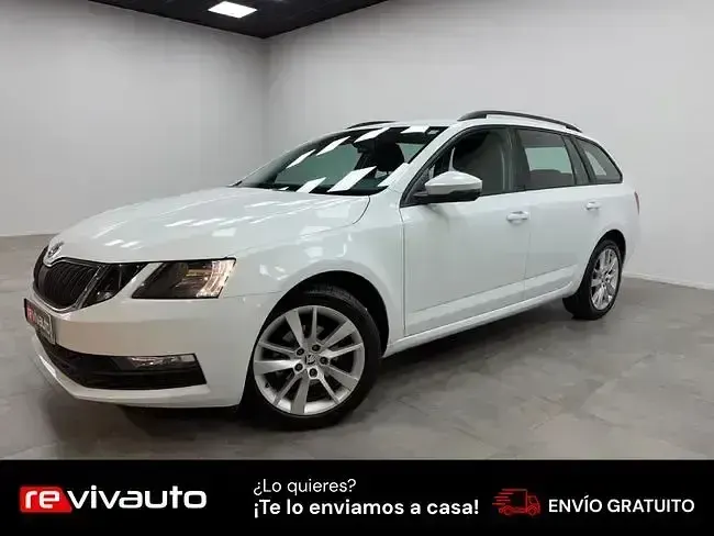 Usado Skoda Octavia Ambition 115 CV (84 kW) 2019 Blanco Familiar