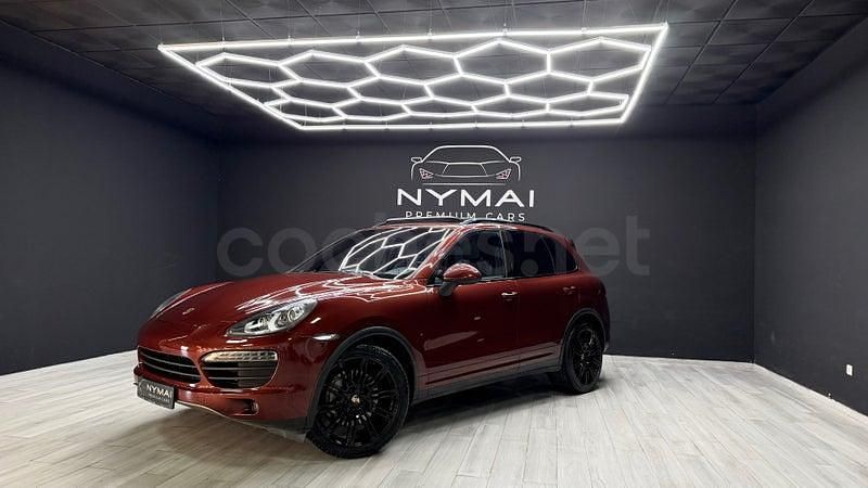 Käytetty Porsche Cayenne 400 HP (294 kW) 2011 Punainen Katumaasturi