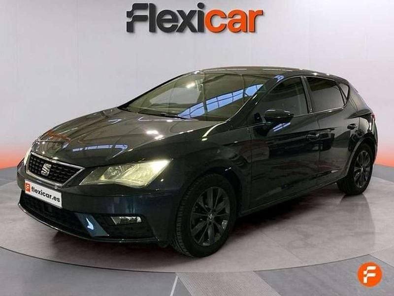 Usado Seat Leon ST Style 116 CV (85 kW) 2019 Gris Familiar