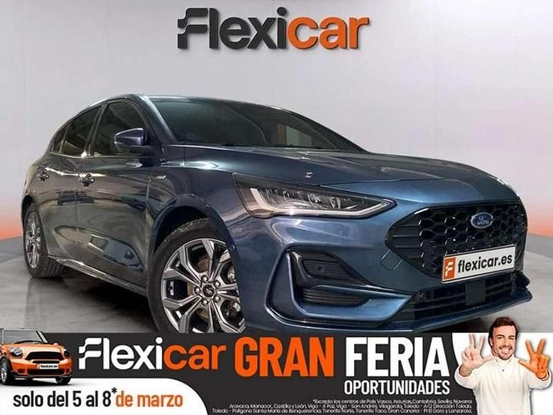 Używany Ford Focus ST-Line 125 KM (91 kW) 2023 Sedan/Limuzyna