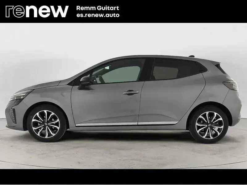 Usado Renault Clio V Techno 100 CV (73 kW) 2025 Gris Berlina