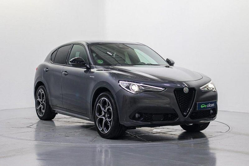 Usado Alfa Romeo Stelvio Veloce 210 CV (154 kW) 2022 Blanco SUV