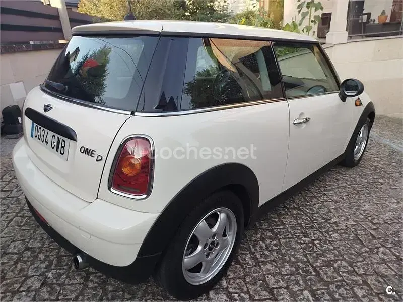 Usado Mini One D 90 CV (66 kW) 2010 Beige Utilitario