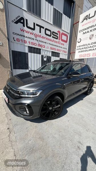 Gris / plata Usado 2023 VW T-Roc R-line SUV | 38.850 € - Imagen 1/4