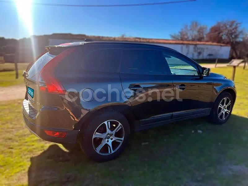 Usado Volvo XC60 Momentum 163 CV (119 kW) 2011 Negro SUV