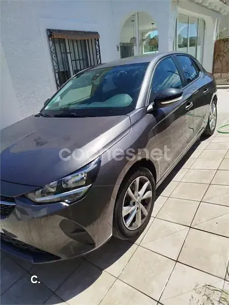 Usado Opel Corsa Elegance 100 CV (73 kW) 2020 Gris / plata Utilitario