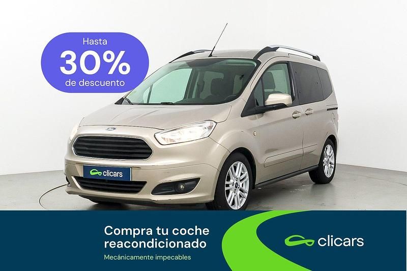 Usado Ford Tourneo Courier Titanium 100 CV (73 kW) 2018 Beige Monovolumen