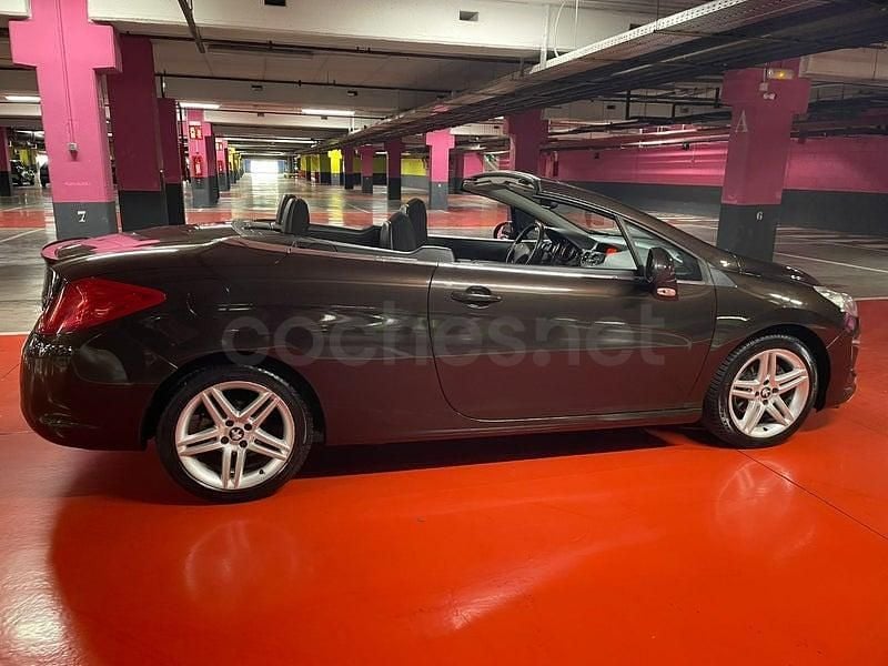 Usado Peugeot 308 CC Active 112 CV (82 kW) 2012 Marrón Descapotable
