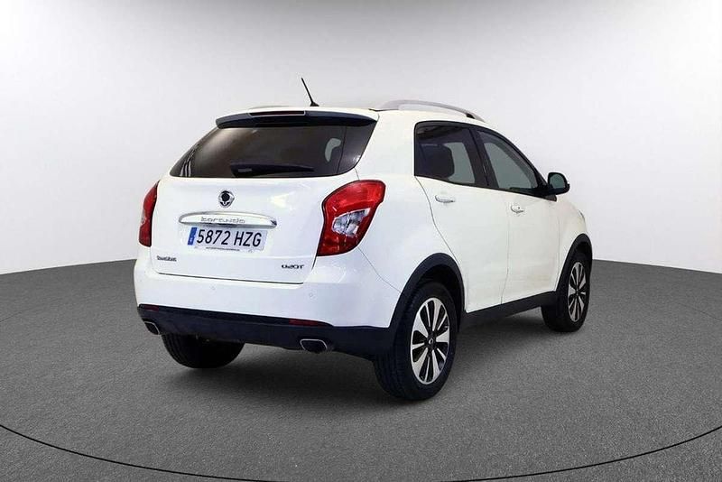 Usado Ssangyong (KGM) Korando Limited 175 CV (128 kW) 2014 Blanco SUV