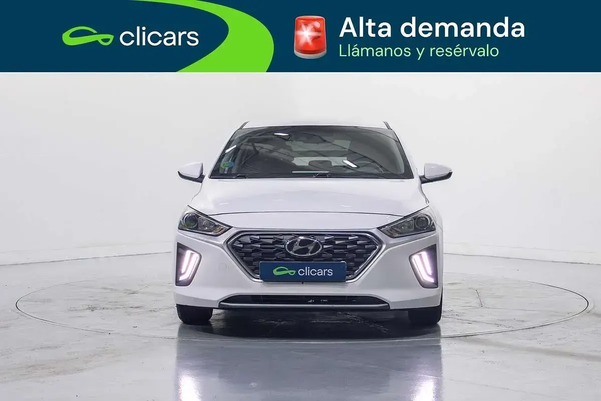 Usado Hyundai Ioniq 105 CV (77 kW) 2021 Blanco Utilitario