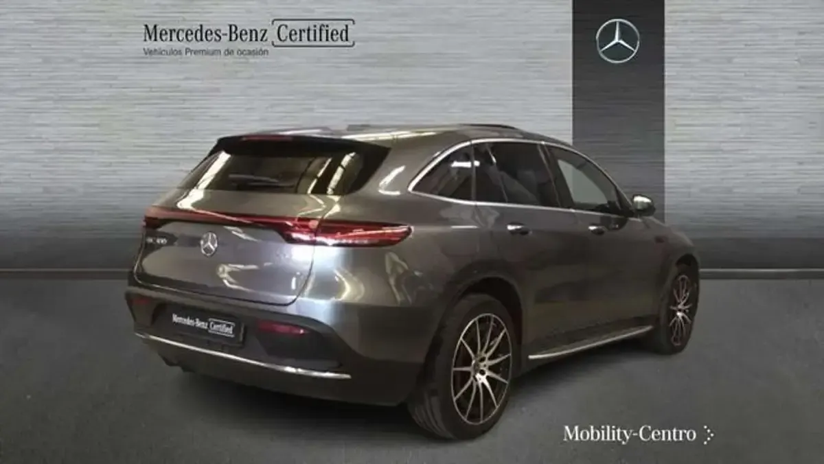 Usado Mercedes EQC400 300 kW (408 CV) 2021 Gris SUV
