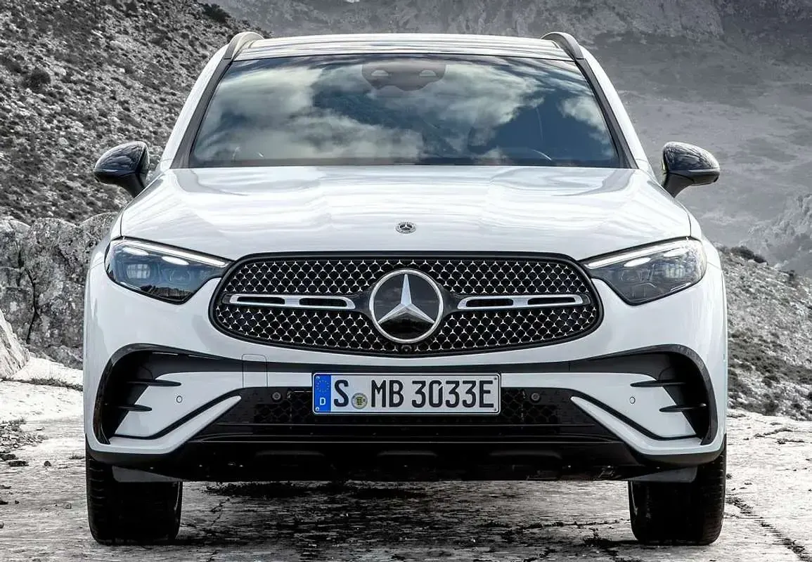 Usado Mercedes GLC220 170 CV (125 kW) 2019 Negro SUV