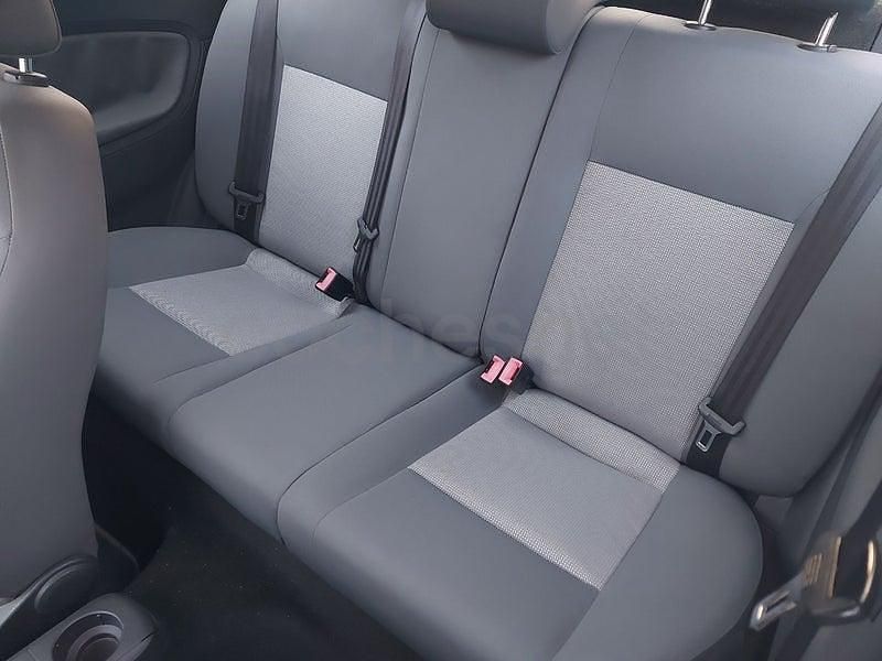 Usado Seat Ibiza Reference 75 CV (55 kW) 2005 Verde Utilitario