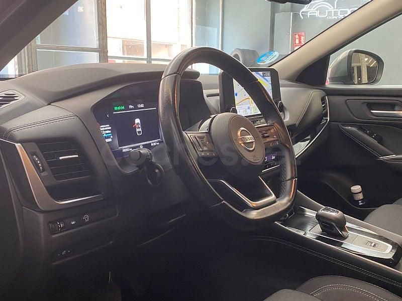 Usado Nissan Qashqai N-Connecta 140 CV (102 kW) 2021 Gris / plata SUV