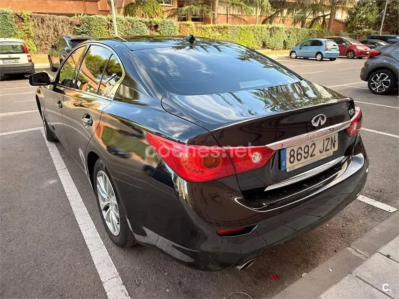 Usado Infiniti Q50 Premium 170 CV (125 kW) 2017 Negro Berlina