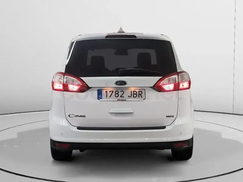 Usado Ford Grand C-Max Trend 125 CV (91 kW) 2014 Blanco Monovolumen