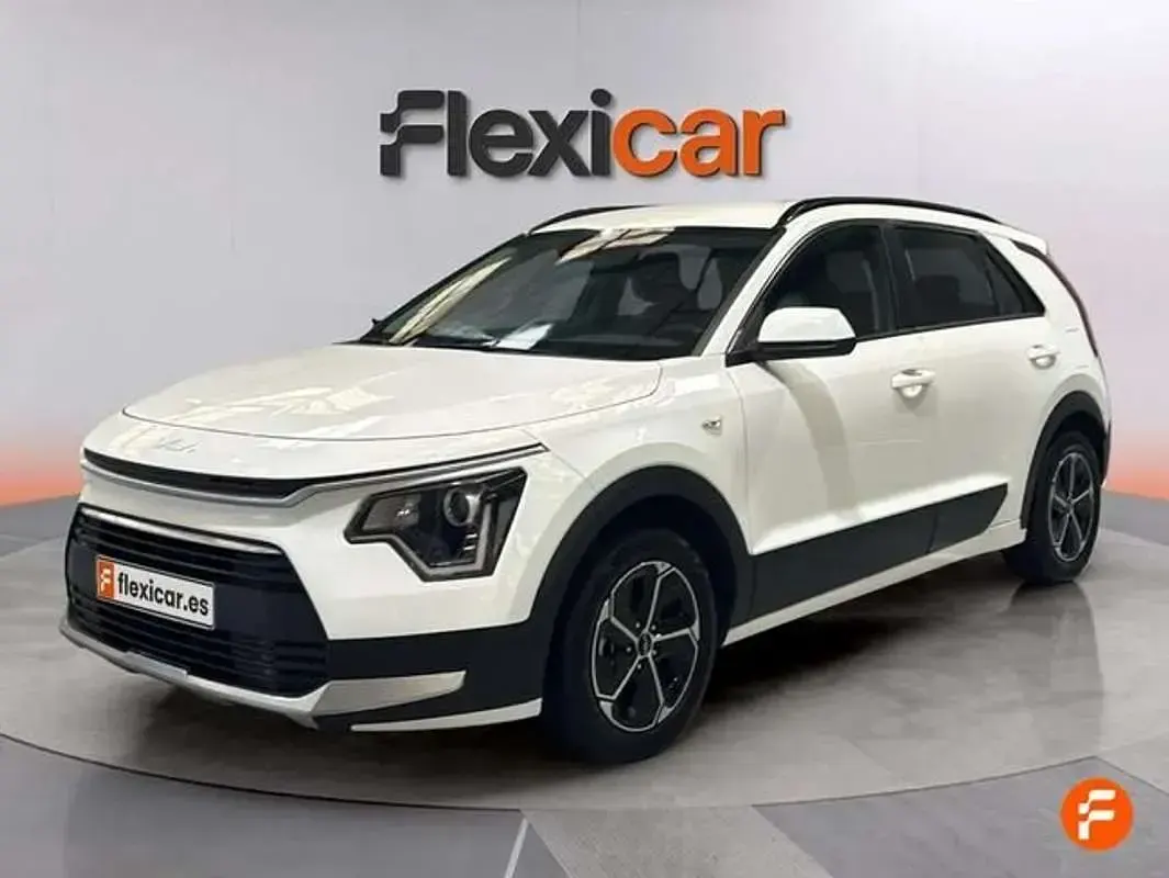 Usado Kia Niro 141 CV (103 kW) 2022 Blanco SUV