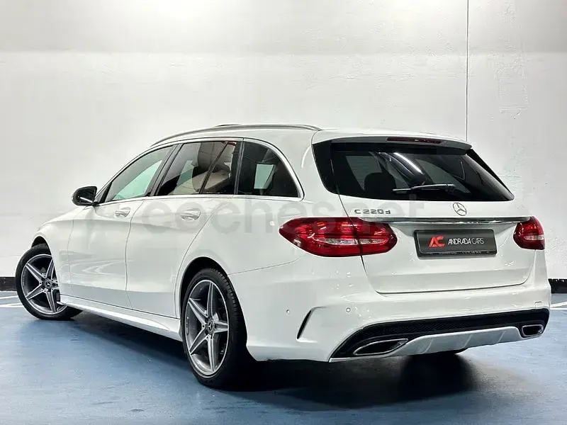 Usado Mercedes C220 194 CV (142 kW) 2018 Blanco Familiar
