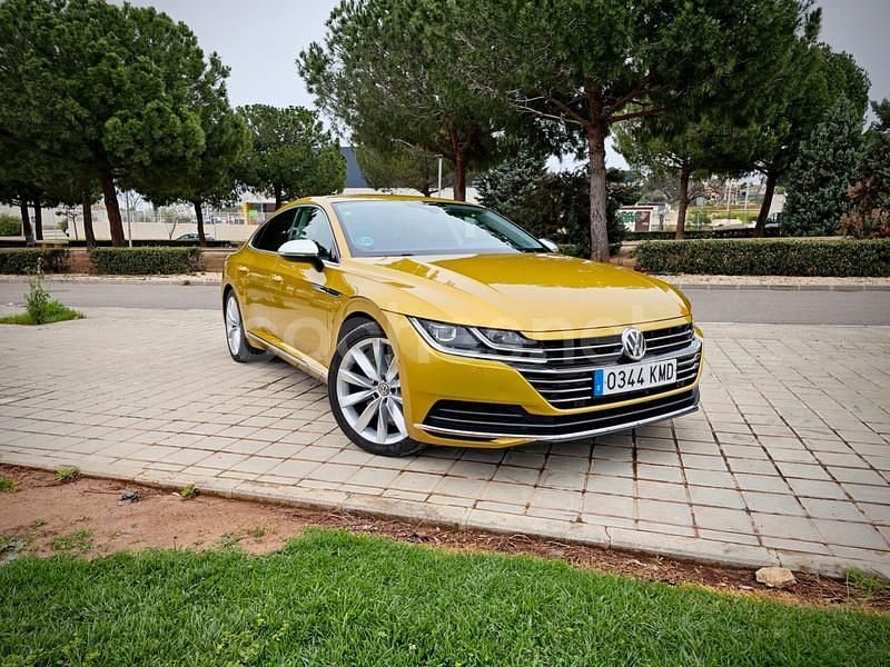 Amarillo Usado 2018 VW Arteon Elegance Berlina | 28.490 € (Un poco caro) - Imagen 1/4
